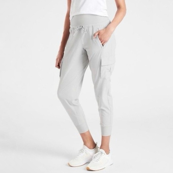 Athleta Sutton Jogger Featherweight
Cargo Pull On Pant Tern Grey 6 - Picture 1 of 16